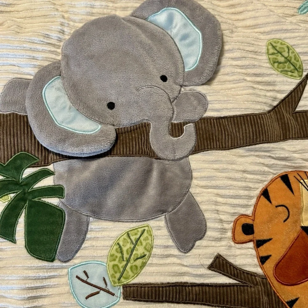 Lambs & Ivy Jungle Safari Friends Crib Quilt 45x35